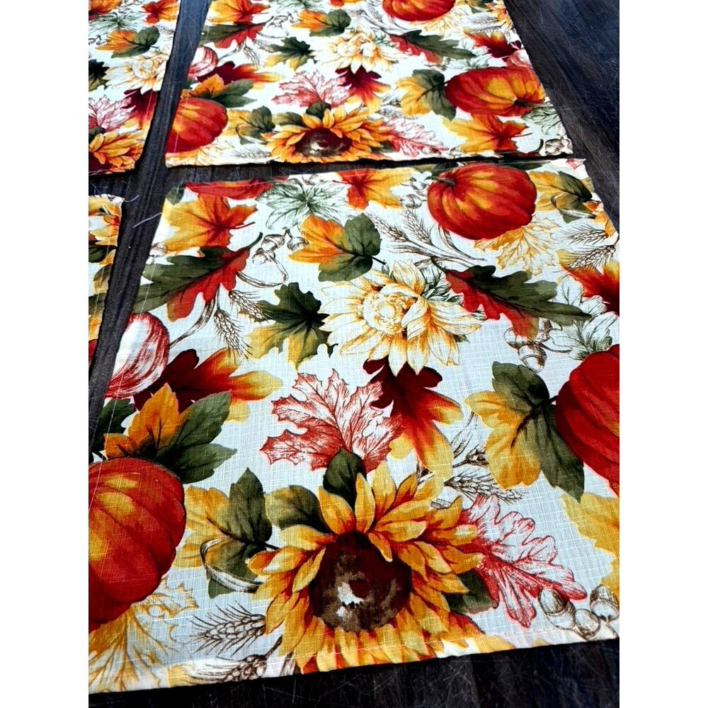 Set Of 4 Fall Napkins ,17x 17, Looks new but no tags - Picture 9 of 11
